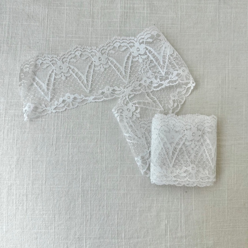 Vintage White Floral Lace Trim 3 Inch Wide 3.6 Yards Bridal Lingerie Sewing